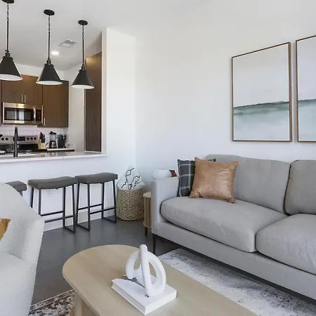 Landing Modern Apartment With Amazing Amenities